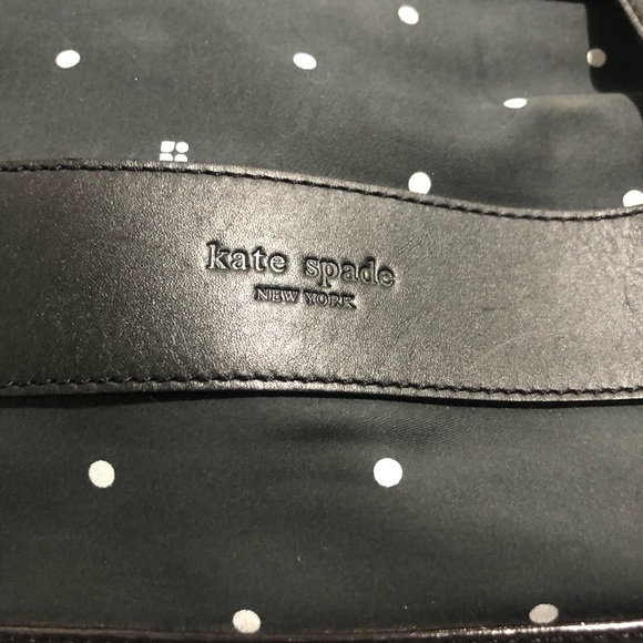 Large Kate Spade Polka Dot Travel Bag 
20 inches long  x 12 inches height - Picture 2 of 10